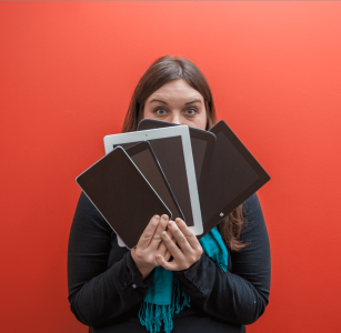 lindsey-with-tablets.png lindsey-with-tablets.png