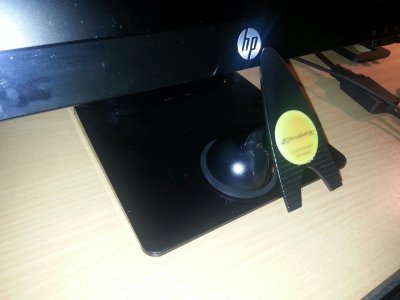 Bracketron_side.jpg Bracketron_side.jpg