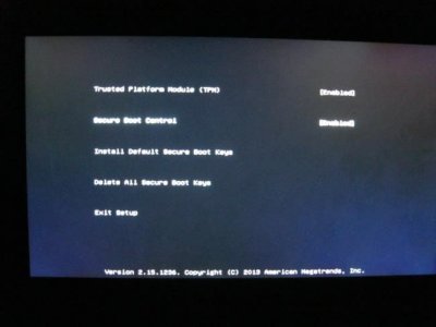 surface-pro-2-uefi.jpg surface-pro-2-uefi.jpg