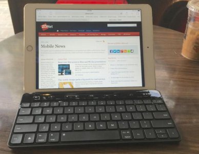 05-microsoft-universal-mobile-keyboard-front.jpg 05-microsoft-universal-mobile-keyboard-front.jpg