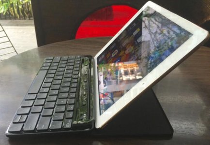 07-microsoft-universal-mobile-keyboard-side-landscape.jpg 07-microsoft-universal-mobile-keyboard-side-landscape.jpg